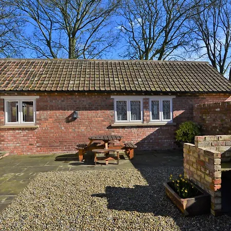 Semesterbostad 2 Bed In Thornton Le Dale 27112 *