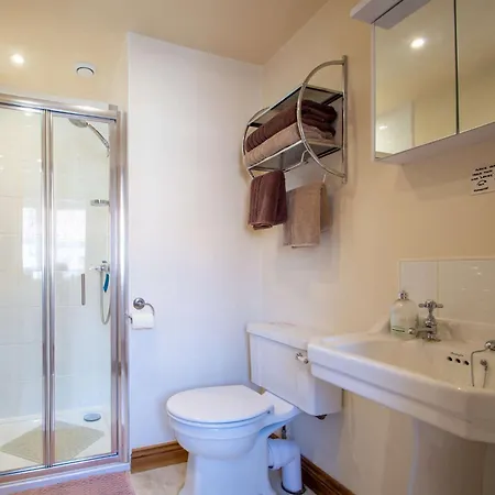 Dom wakacyjny 2 Bed In Thornton Le Dale 27112