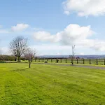 2 Bed In Pickering Oc-27112 *
