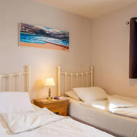 2 Bed In Pickering Oc-27112 *