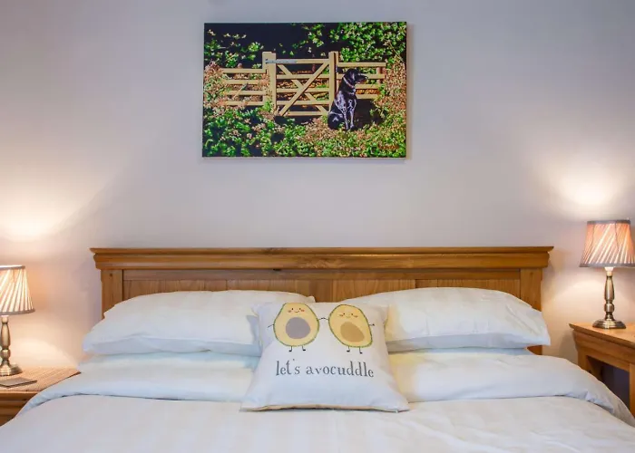 2 Bed In Pickering Oc-27112