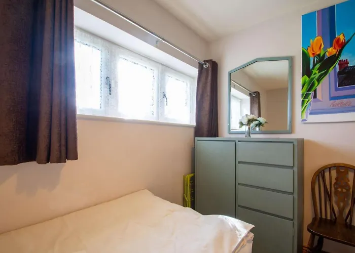 2 Bed In Pickering Oc-27112 *