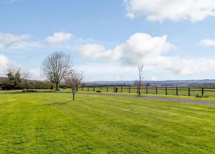 2 Bed In Pickering Oc-27112 *